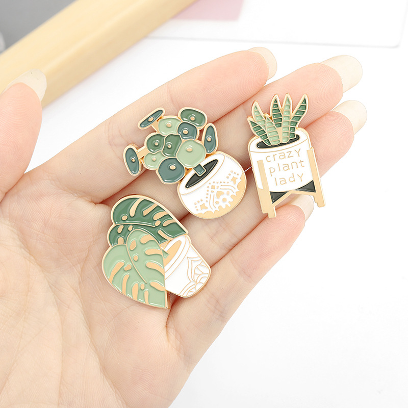 Potted Plant Brooch Monstera A - Aloe Vera Pot recensione e prezzo